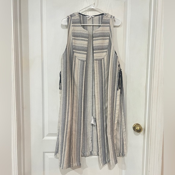 FINAL PRICE DROP BCBGeneration Women’s Lace-Up Long Striped Boho Cardigan Vest - Picture 2 of 9